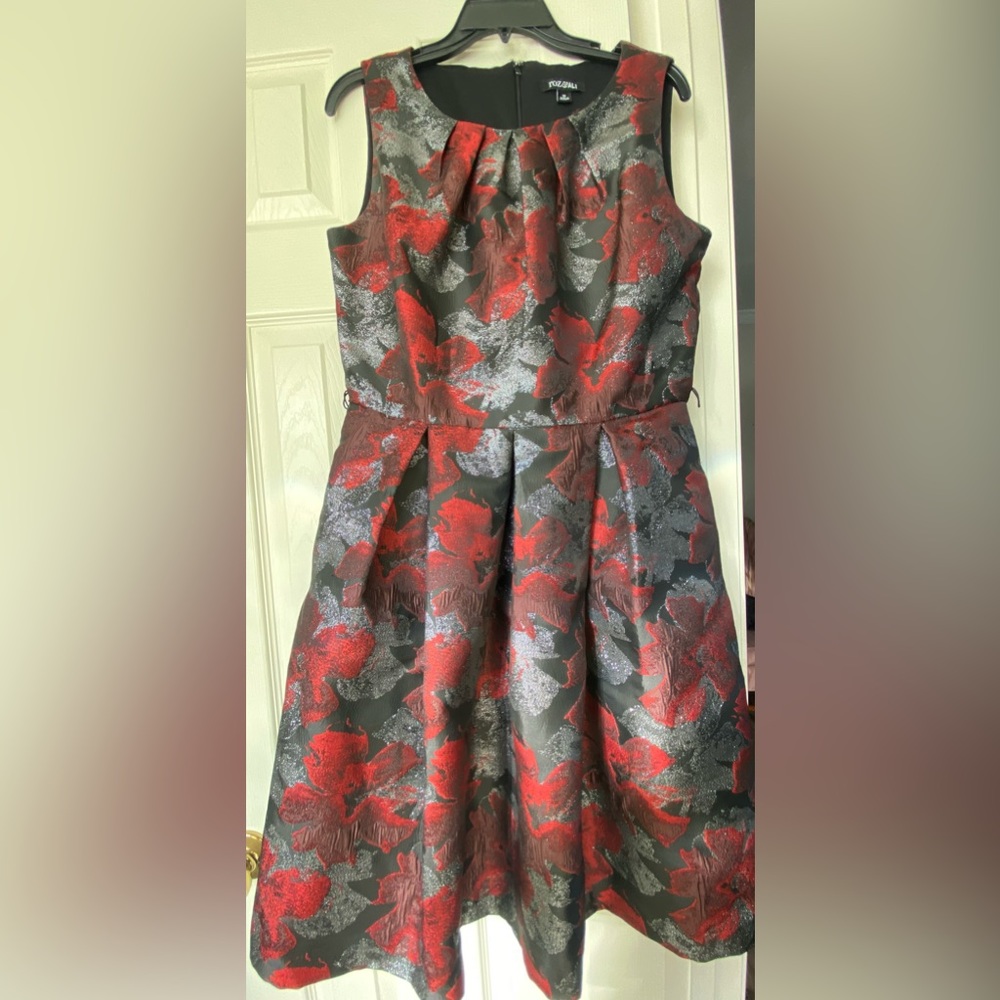 Roz & Ali Sleeveless dress